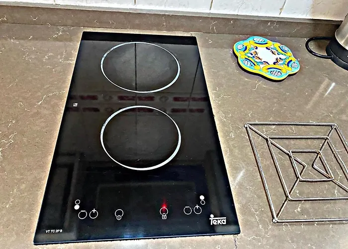 Cozy In Martianez 아파트 *